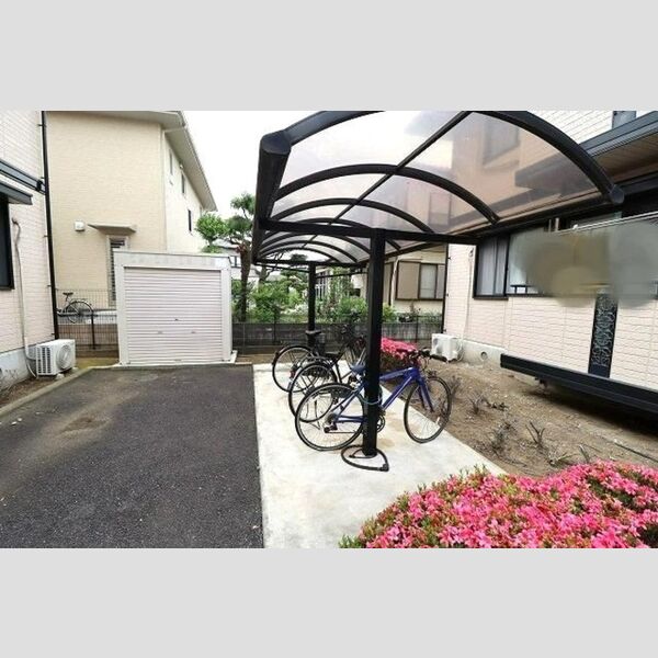 パークロイヤル　B 駐輪場