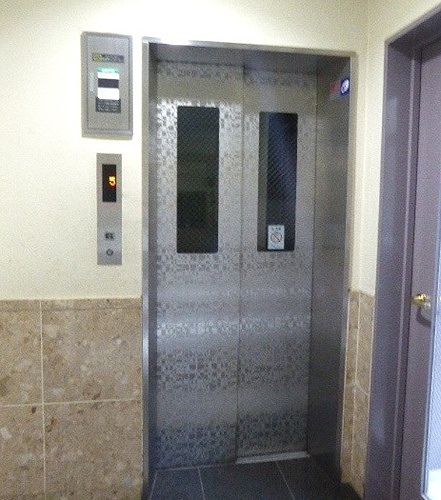 ライオンズマンション南藤沢5階 エレベーター　※2021年5月撮影