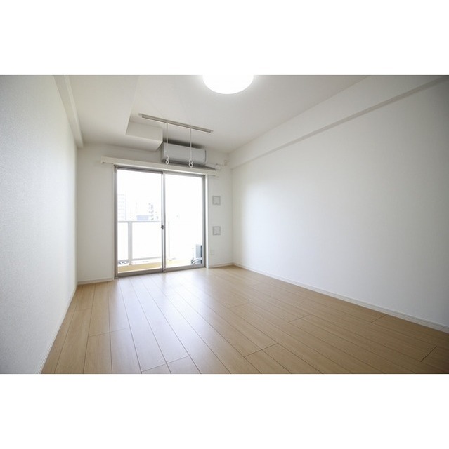 プレール・ドゥーク西川口Ⅱ リビング