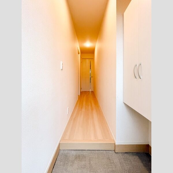 シャルマン高野台　B 玄関