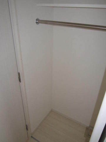 グランド・ガーラ桜木町駅前 クローゼット