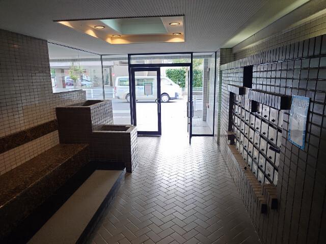 ユタカローズガーデン(A-012) エントランス