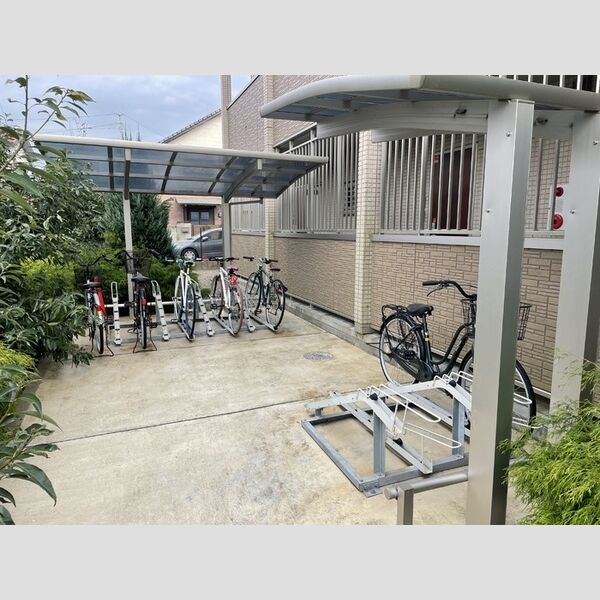 薬円台壱番館　A 駐輪場