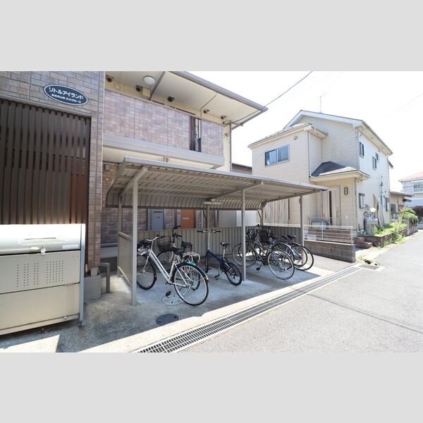 リトルアイランドⅡ 駐輪場