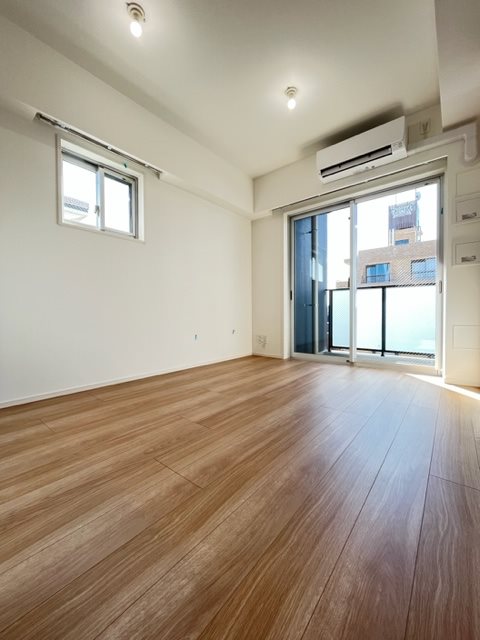 ドゥーエ菊川7階 リビング