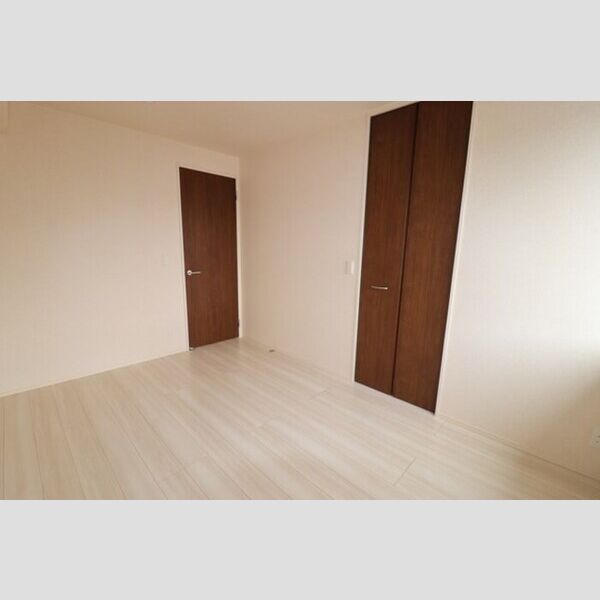 ライフマンションA・B　B205号室 洋室6・1帖