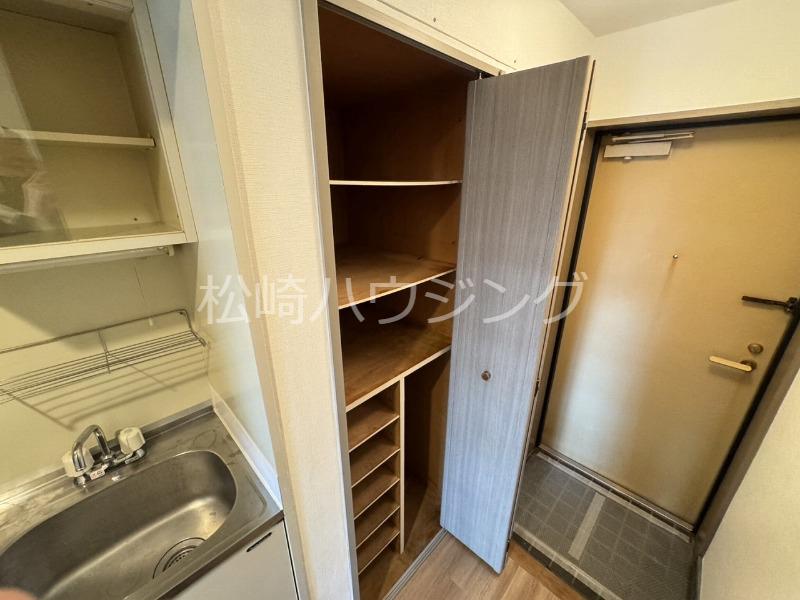 ライオンズマンション中野南  玄関