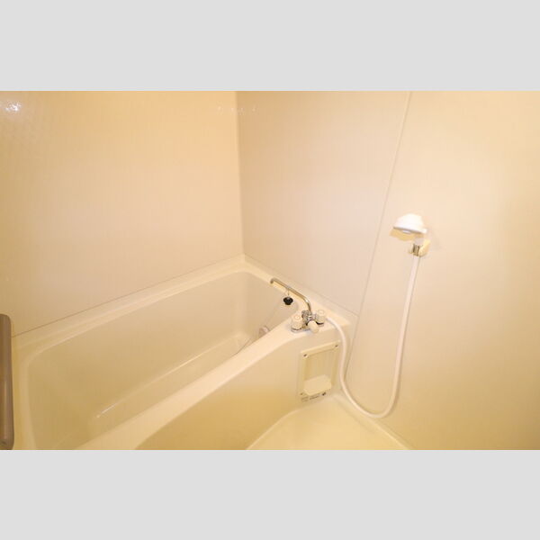 リヴェール滝山 浴室