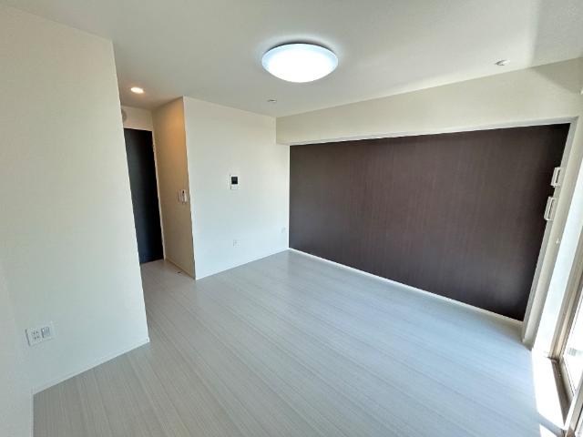 OceanCoastTsudanuma（オーシャンコーストツダヌマ）206号室 洋室