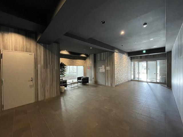 AR向島2階 エントランス