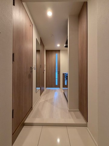 ガーラ行徳グランドステージ4階 玄関