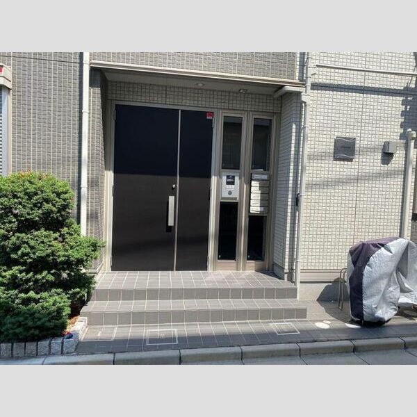 Bloom302号室 エントランス