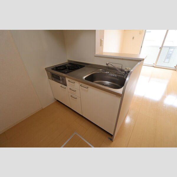 カンピエーレ106号室 対面システムキッチン