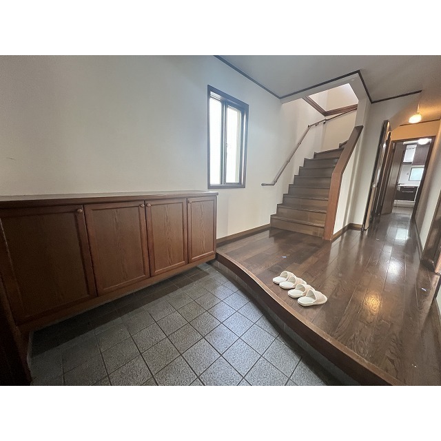 尾山台スクウェア B棟 広々とした玄関♪