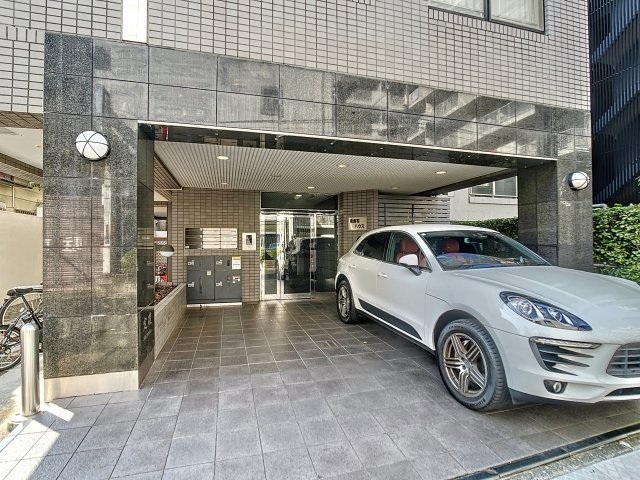 南麻布ハウス502号室 エントランス