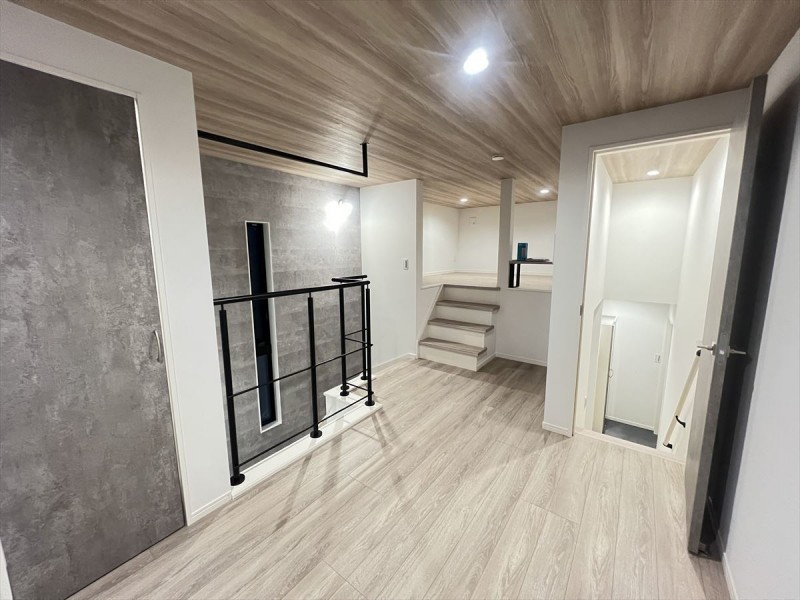 ｒｏｂｏｔ　ｈｏｍｅ　西大宮Ａ リビング