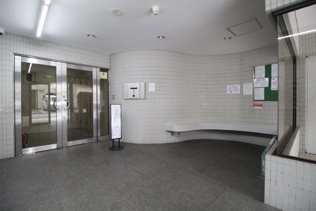 ウイング西荻南1階 エントランス