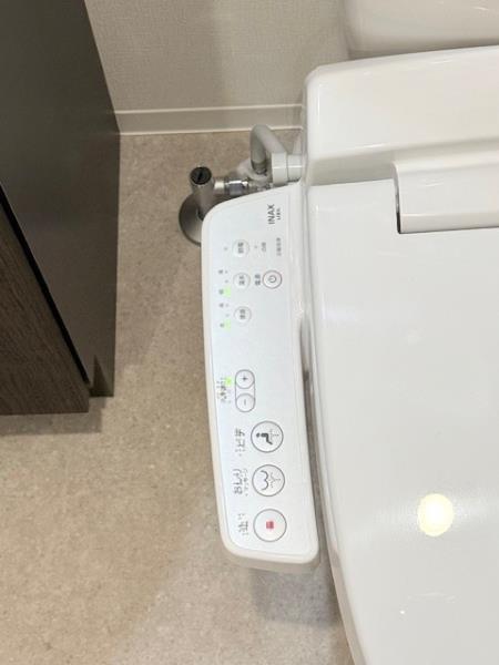 エレミ本蓮沼2階 トイレ