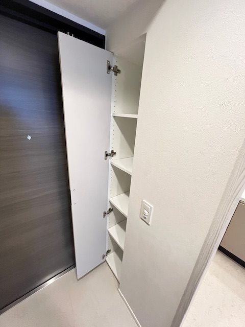 クロスレジデンス六義園8階 収納