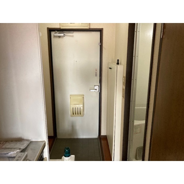 白鍬グランデ304号室 玄関