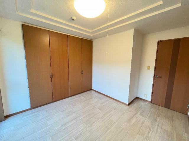 ガーデンヒルズNAKAYAMA弐番館102号室 洋室