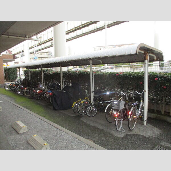 ラフィネ西都賀 駐輪場