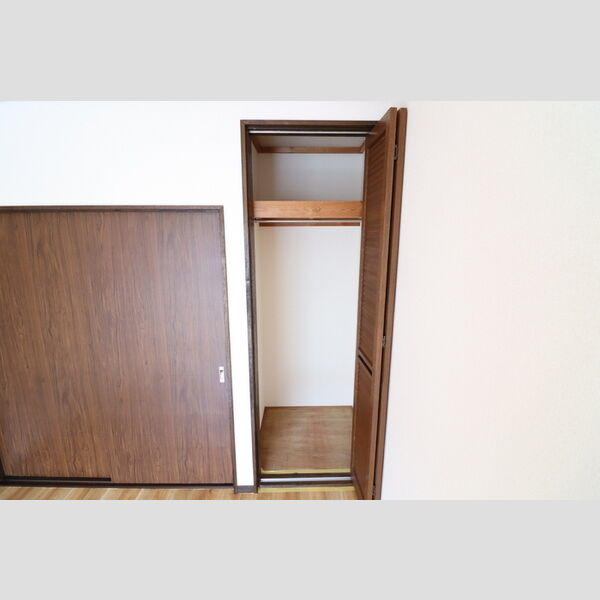 ジュネスコーポ クローゼット