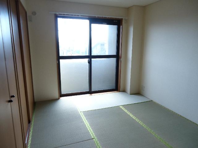 アーバンＴ 室内