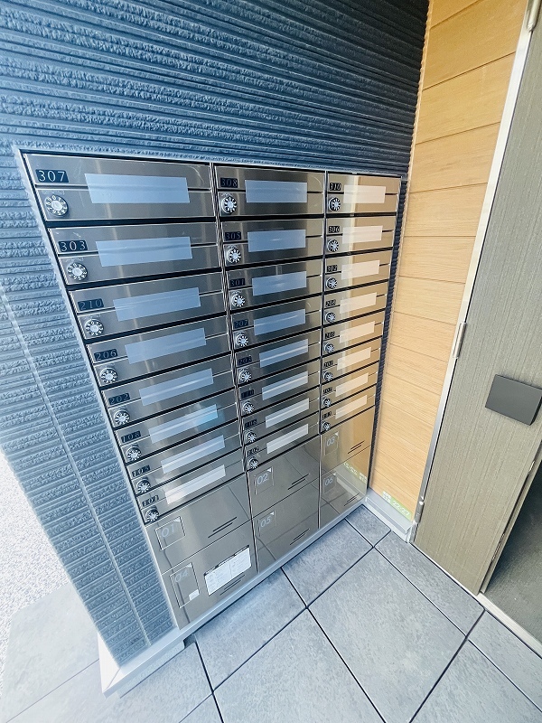 リブリ・竹ノ塚Ⅲ エントランス