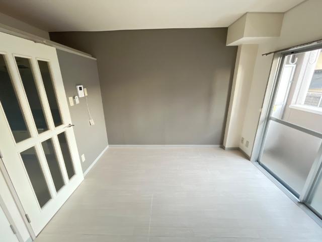 グレースカーサⅢ106号室 室内