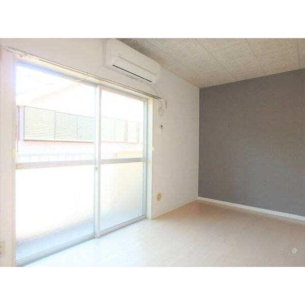 サンアベニュー師岡 リビング