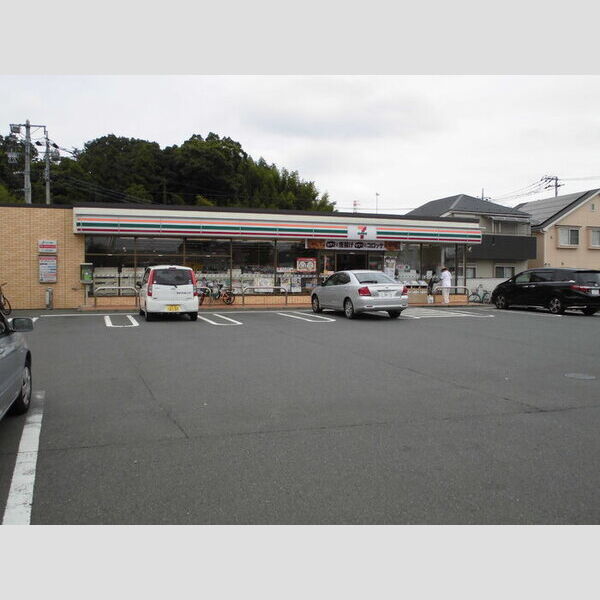 ウィルモア岡本 セブンイレブン町田堺店(350m・徒歩5分)