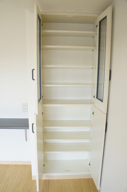 ローズマンションＡ－２８(A-028)3階 収納