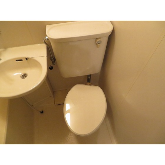 ヴェルディ下馬0107号室 トイレ