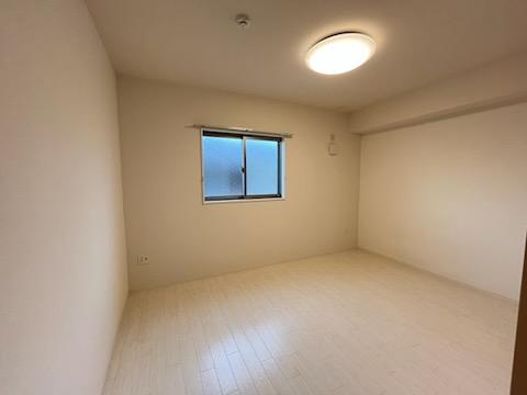 クラブレス　Ⅱ 洋室