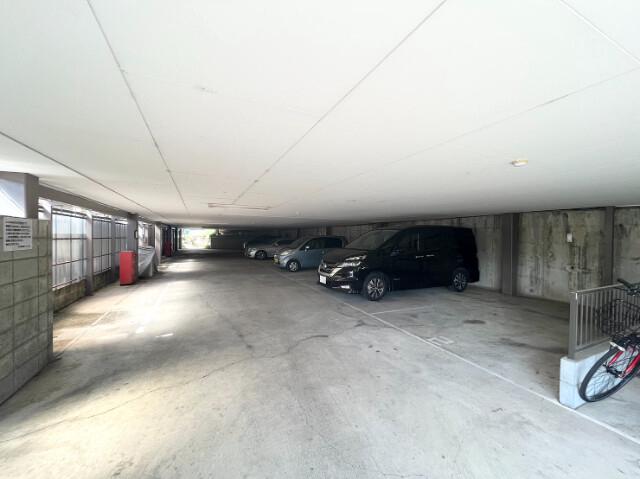 ハイツリバティー2階 駐車場有☆