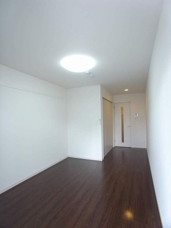 リブリ・興2階 内観