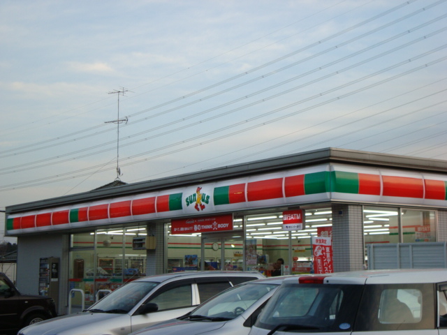 Ｍｏｎｏｔｏｎｅ　Ｌｉｆｅ００８ サンクスまで550ｍ