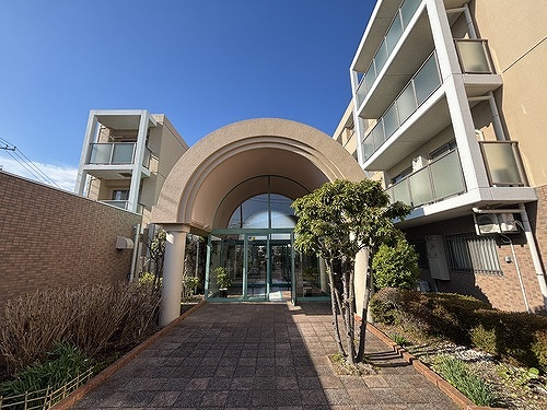 セザール千歳船橋コルティーレ エントランス