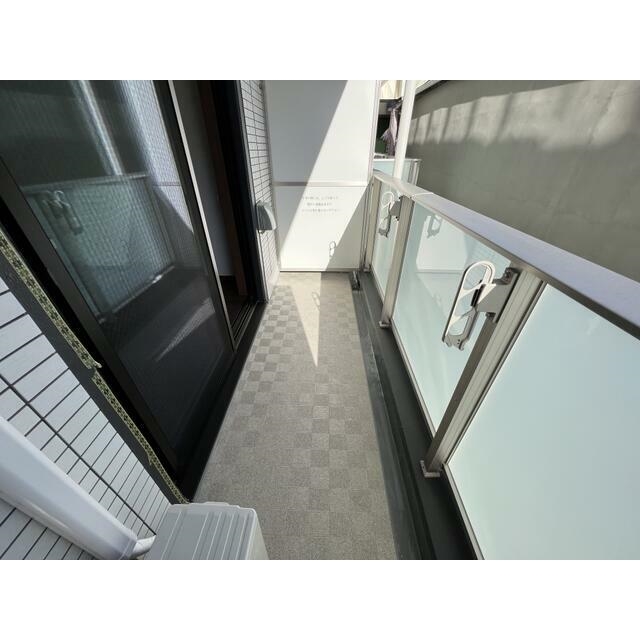 エクセレントアフィー横浜橋2階 バルコニー