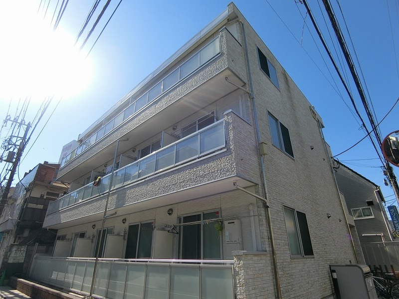 リブリ・Pine House2階 外観