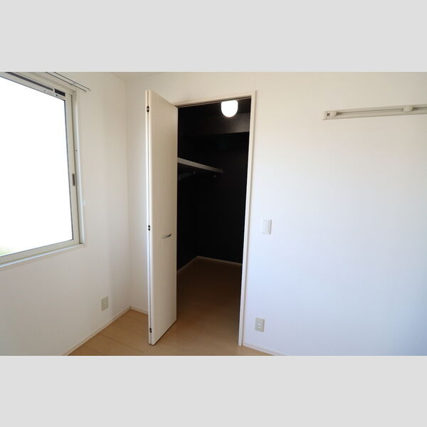 プランドール岩野木 ウォークインクローゼット