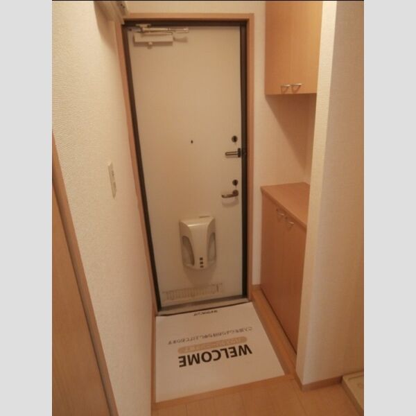 セピアコート本町 玄関