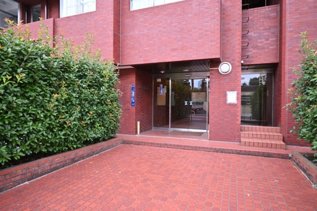 ロジマン西麻布 エントランス