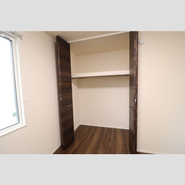 La Crece T クローゼット