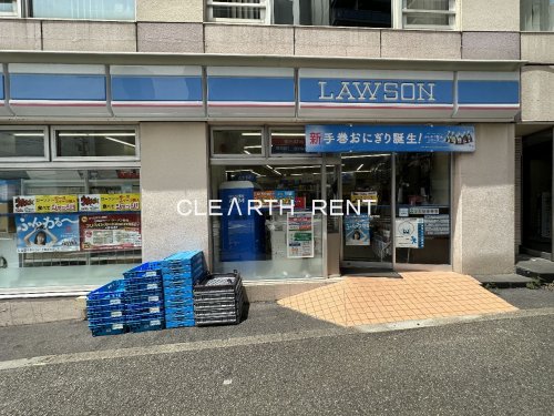 ＧＲＡＮ ＰＡＳＥＯ大井町2階 【コンビニエンスストア】ローソン 東大井五丁目店まで242ｍ