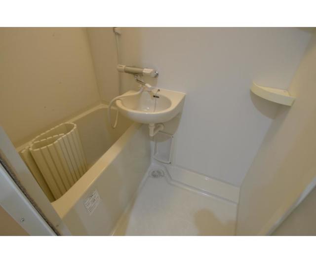 エステートピア赤坂102号室 同建物別部屋の参考画像