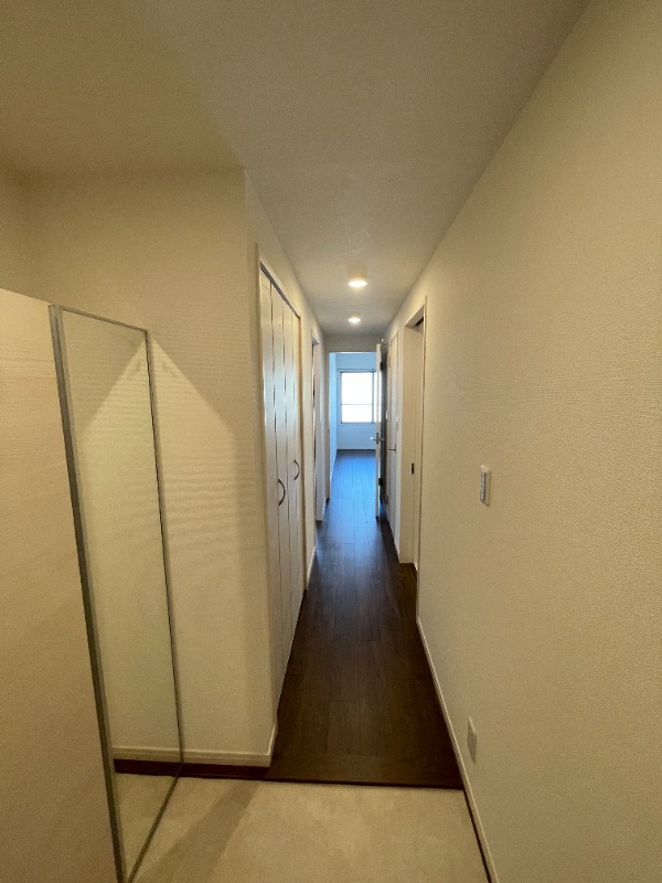 ティーリミテッド2階 内観