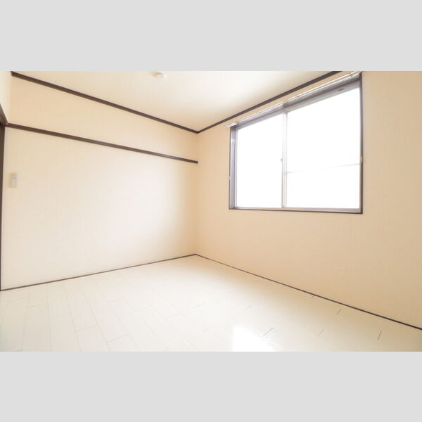 コーポ鈴木　B3号室 2F洋室