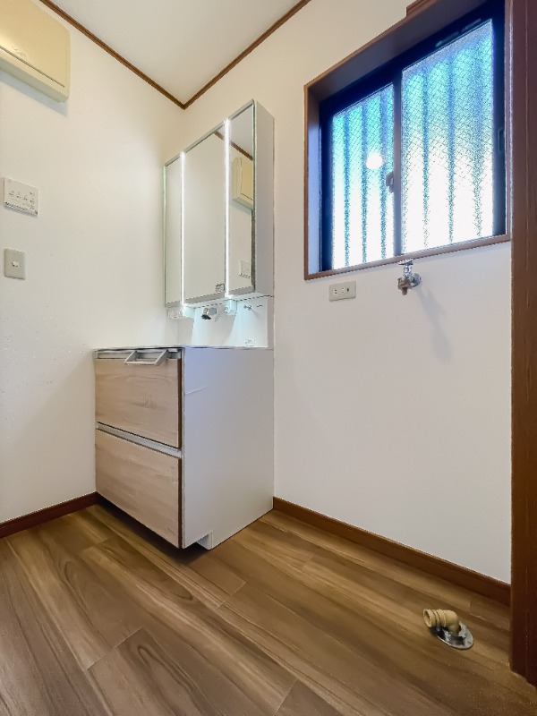 下連雀５丁目貸家 内観